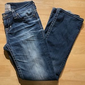 Big Star Maddie Boot medium dark wash distressed bootcut jeans, Size 28R